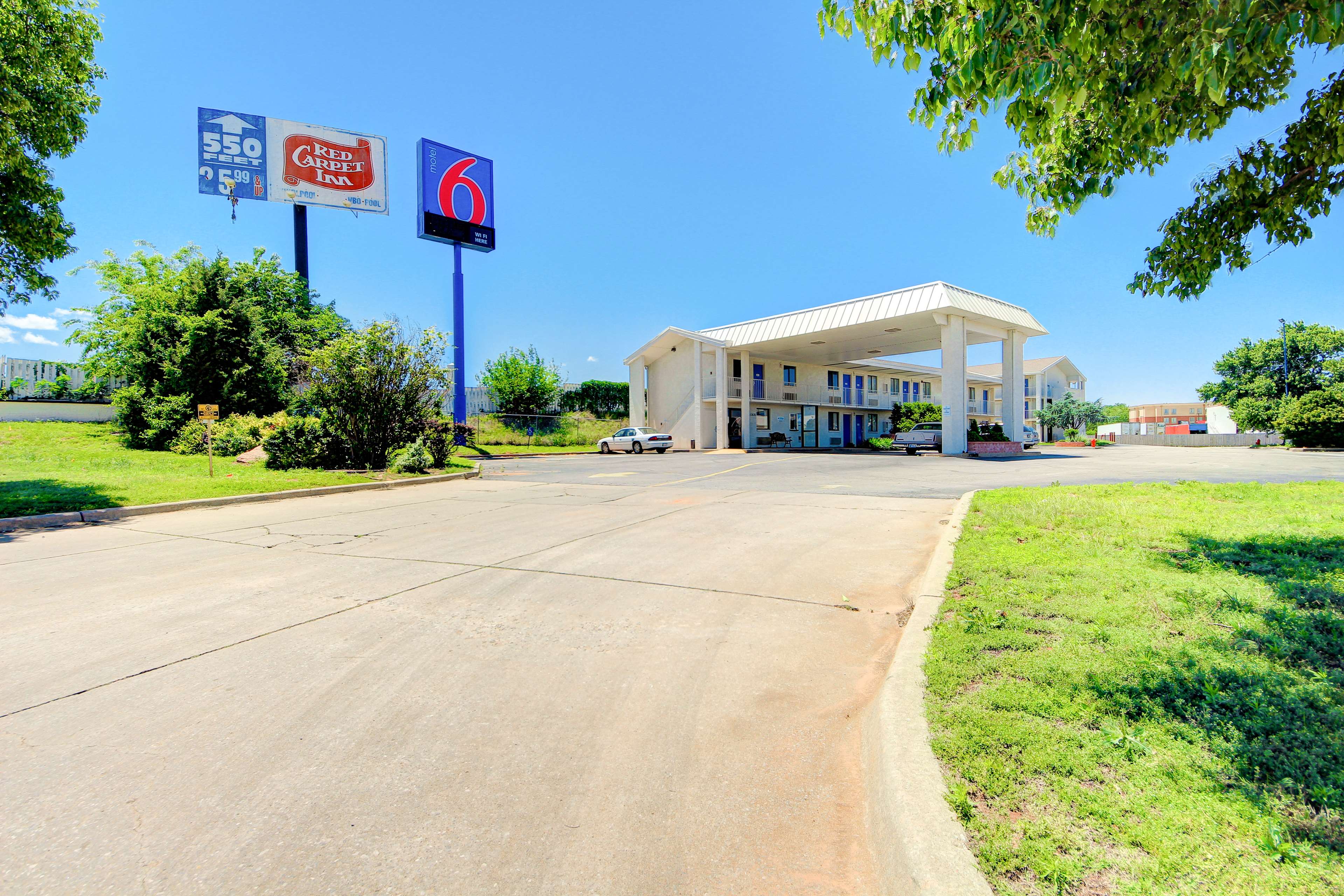 Economy Hotel Plus