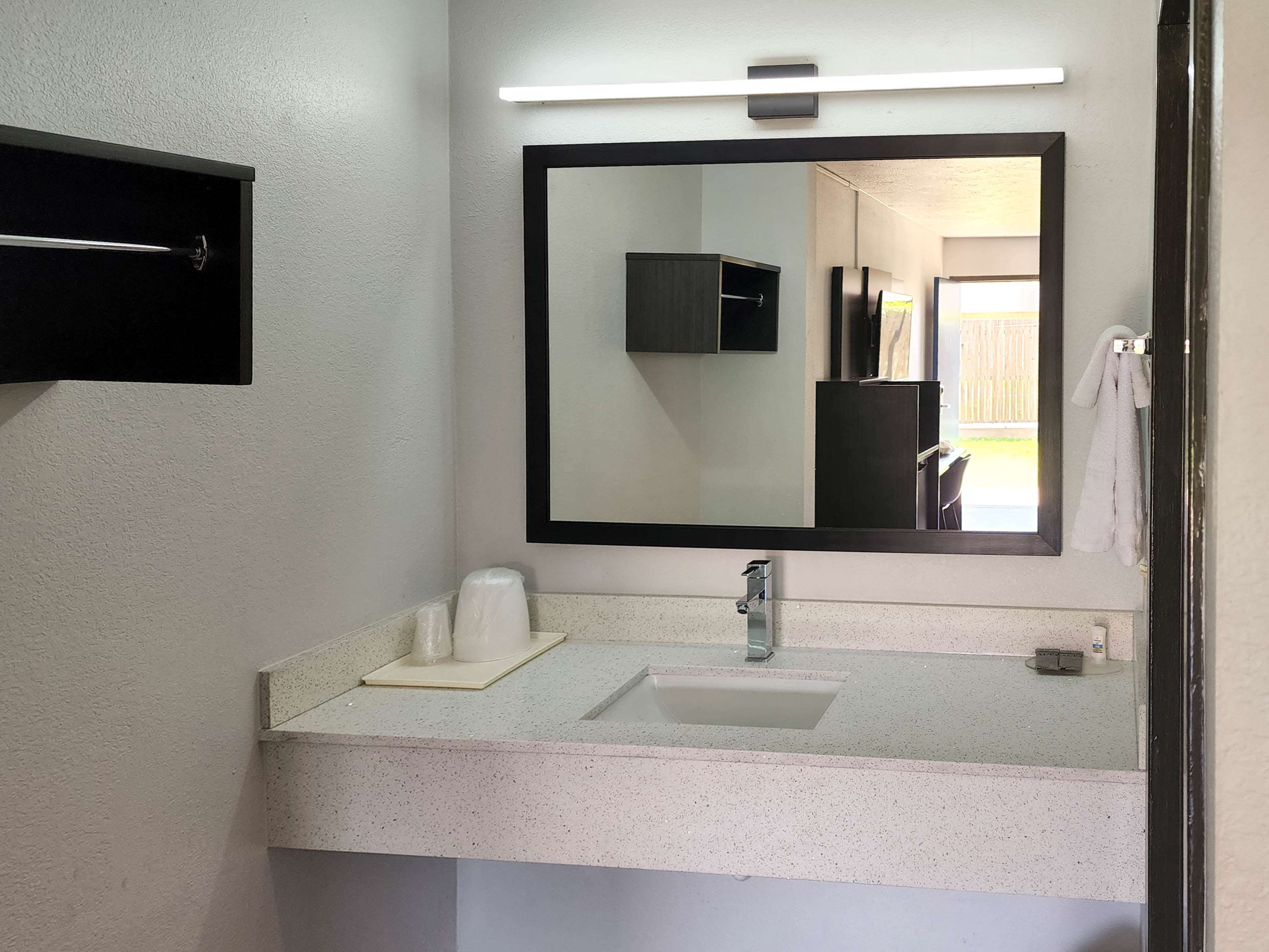 Motel 6 Oklahoma City, OK – Frontier City