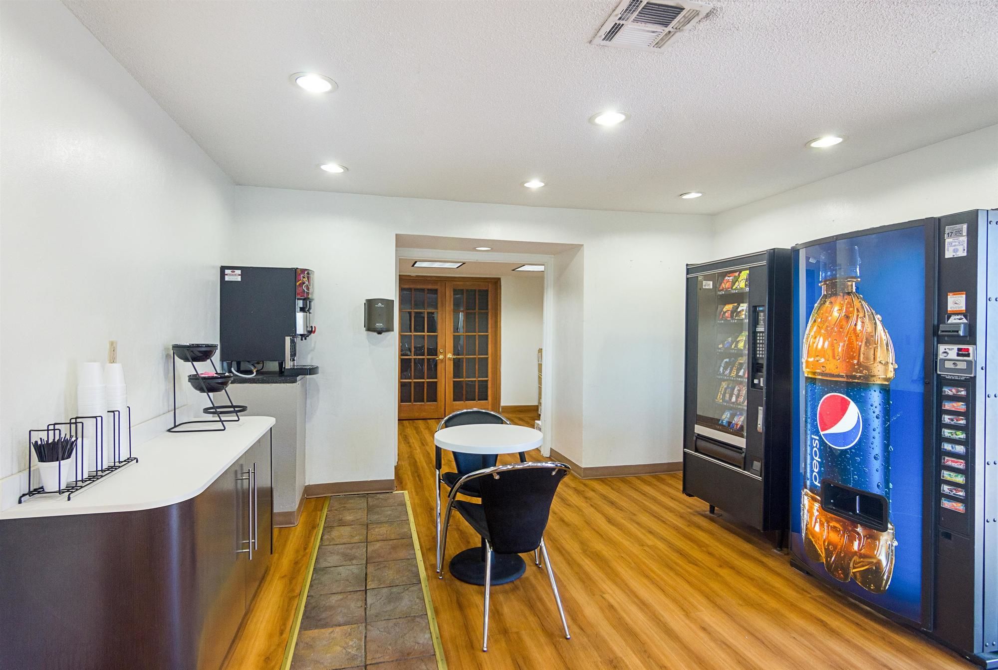 Studio Inn Extended Stay Oklahoma City Airport by OYO
