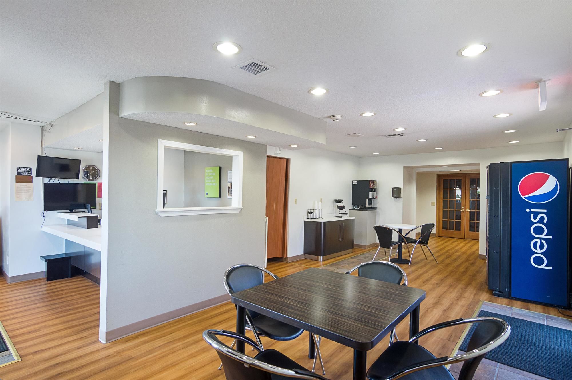 Studio Inn Extended Stay Oklahoma City Airport by OYO