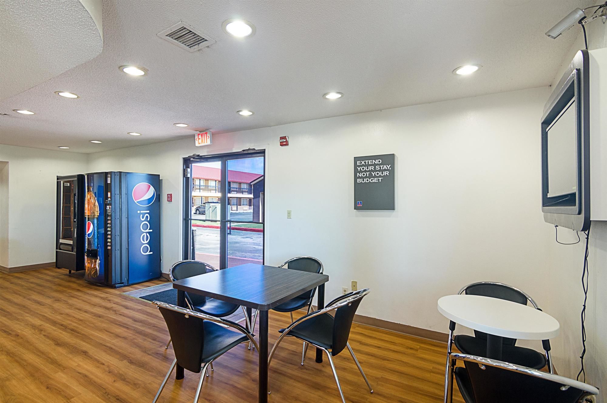 Studio Inn Extended Stay Oklahoma City Airport by OYO