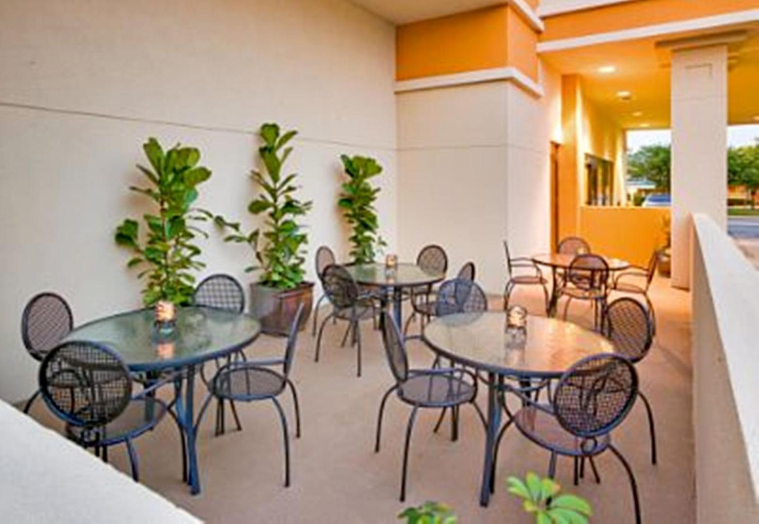 Wyndham Garden Oklahoma City Conference Ctr/Airpt/Bricktown