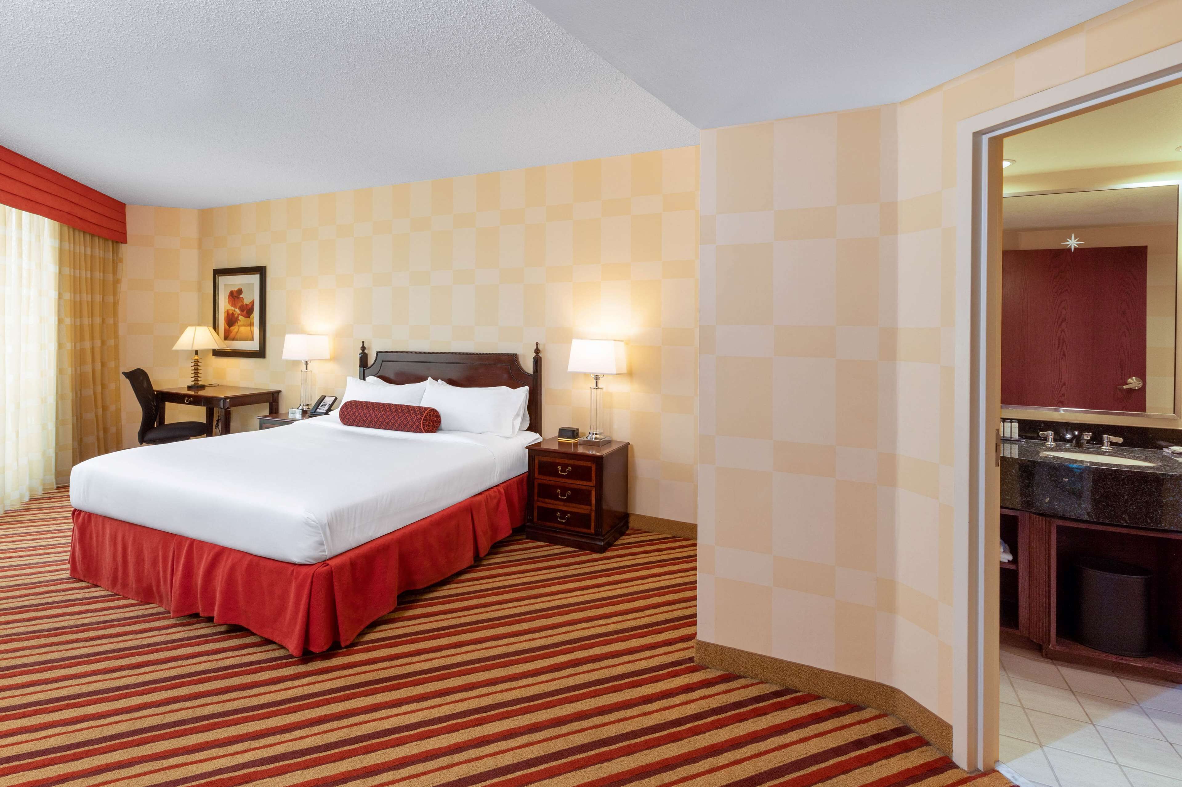 Wyndham Grand Oklahoma City Downtown