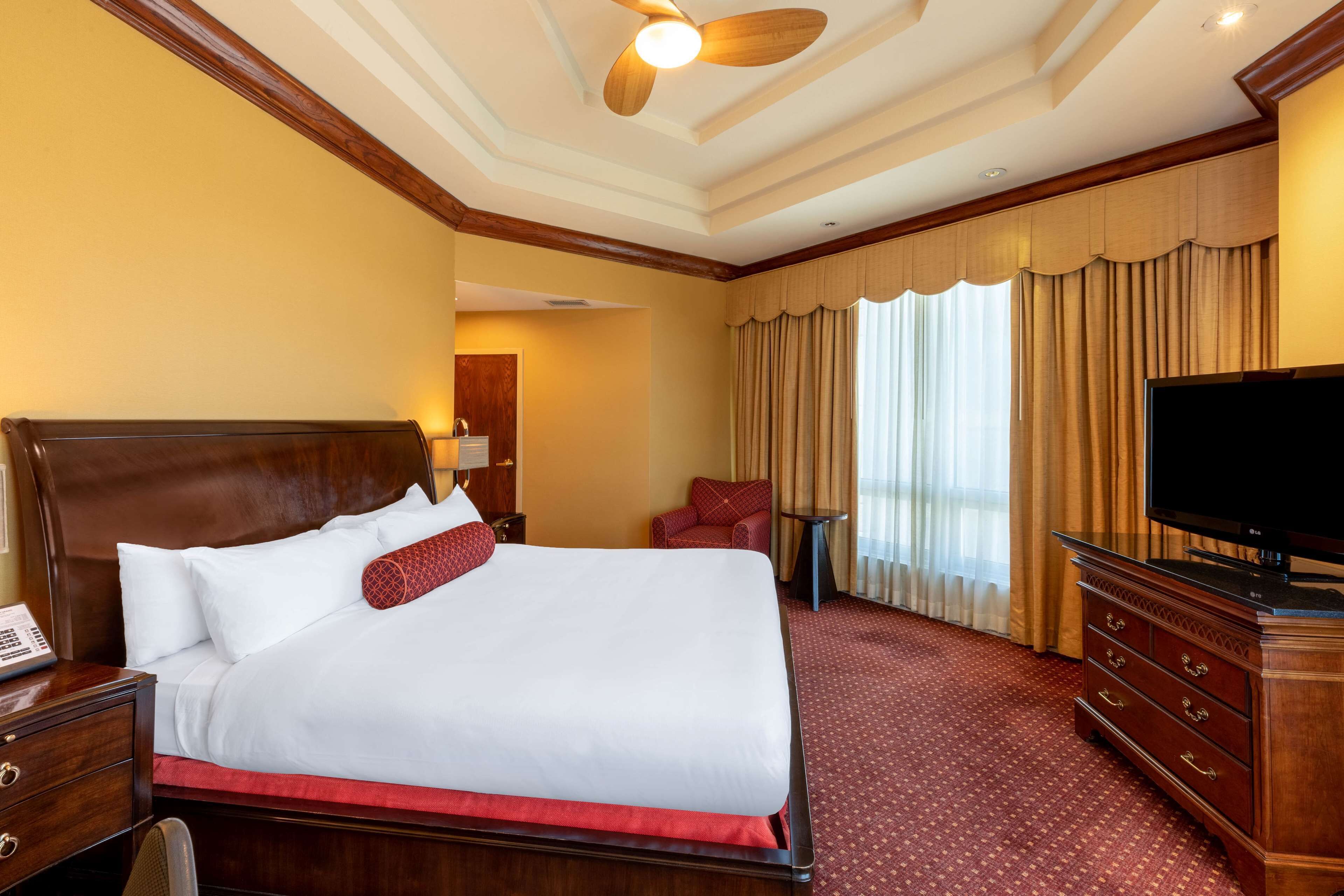 Wyndham Grand Oklahoma City Downtown