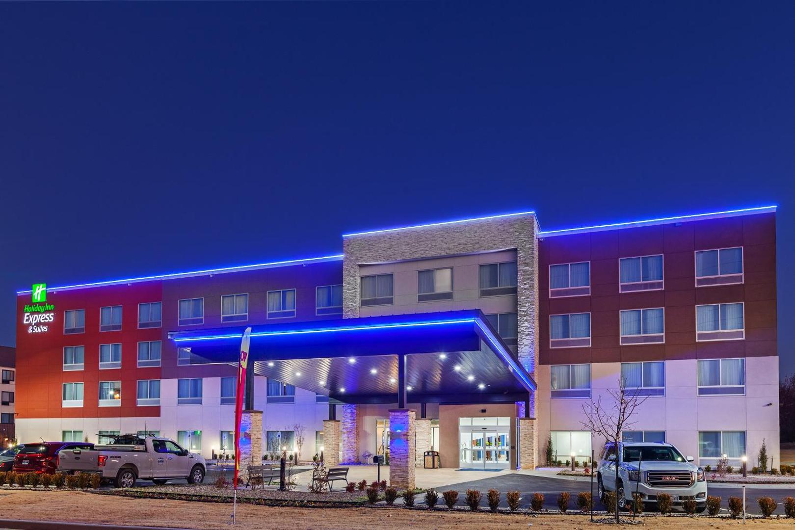 Holiday Inn Express & Suites Tulsa Northeast - Owasso