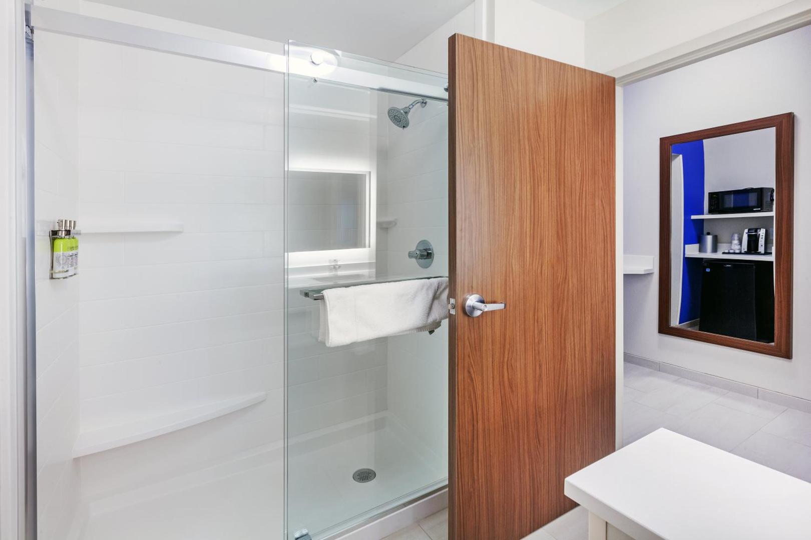 Holiday Inn Express & Suites Tulsa Northeast - Owasso