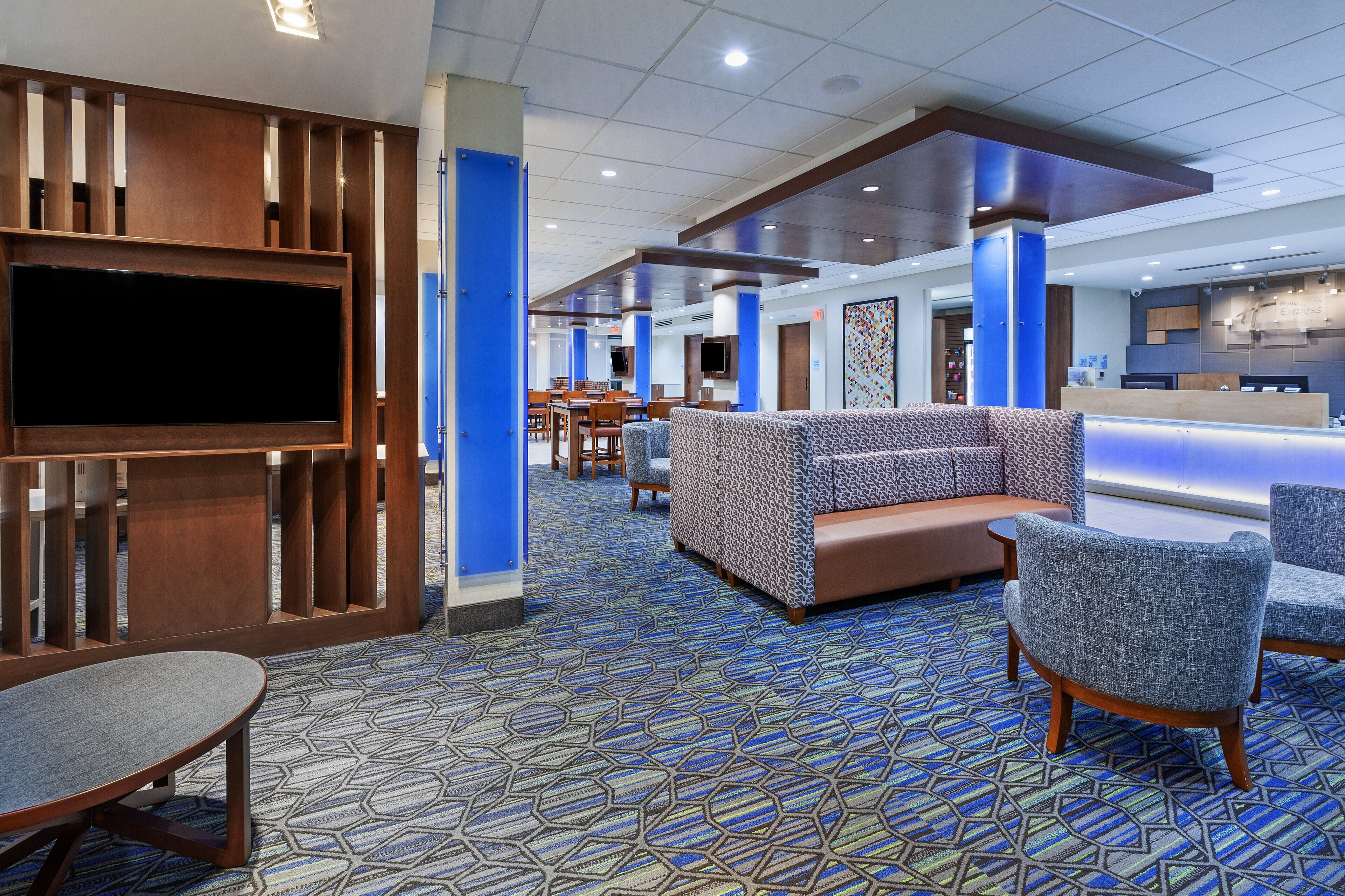 Holiday Inn Express & Suites Tulsa Northeast - Owasso