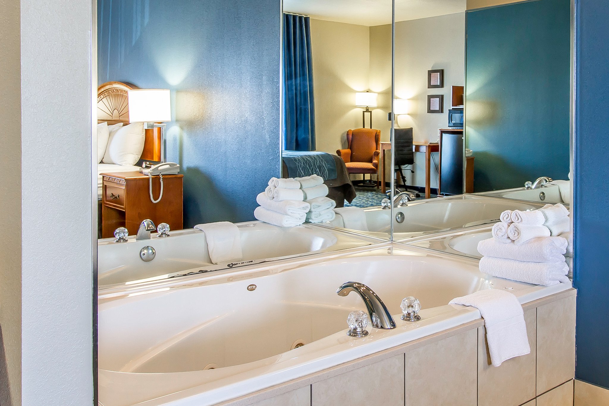Comfort Inn & Suites Pauls Valley - City Lake
