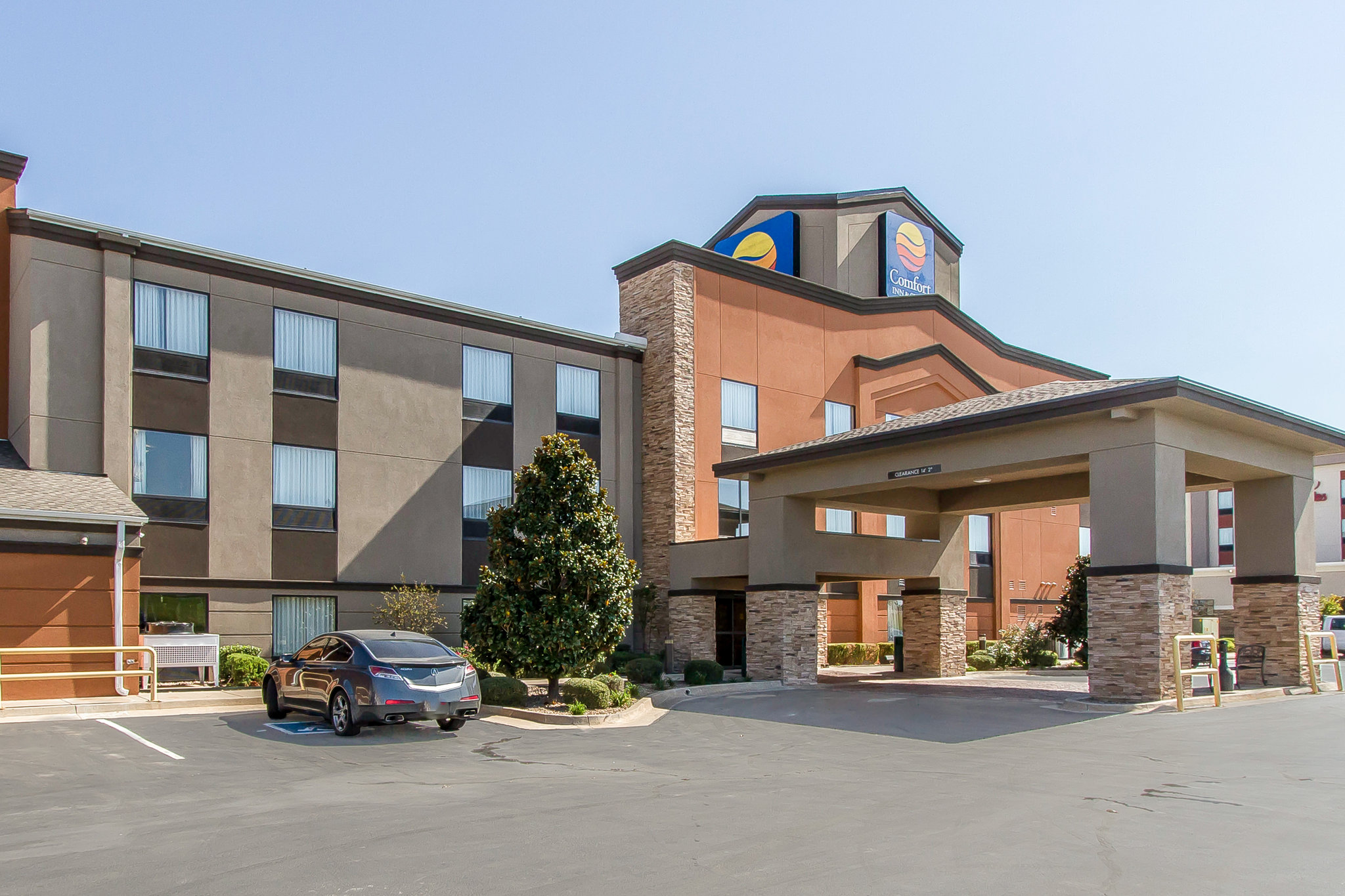 Comfort Inn & Suites Pauls Valley - City Lake