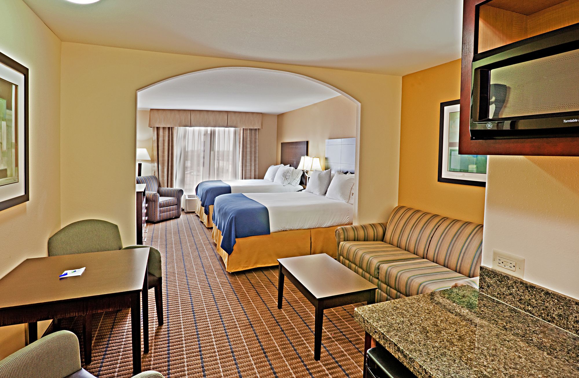 Holiday Inn Express Hotel & Suites Pauls Valley