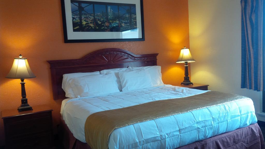 American Best Inn By OYO Rooms