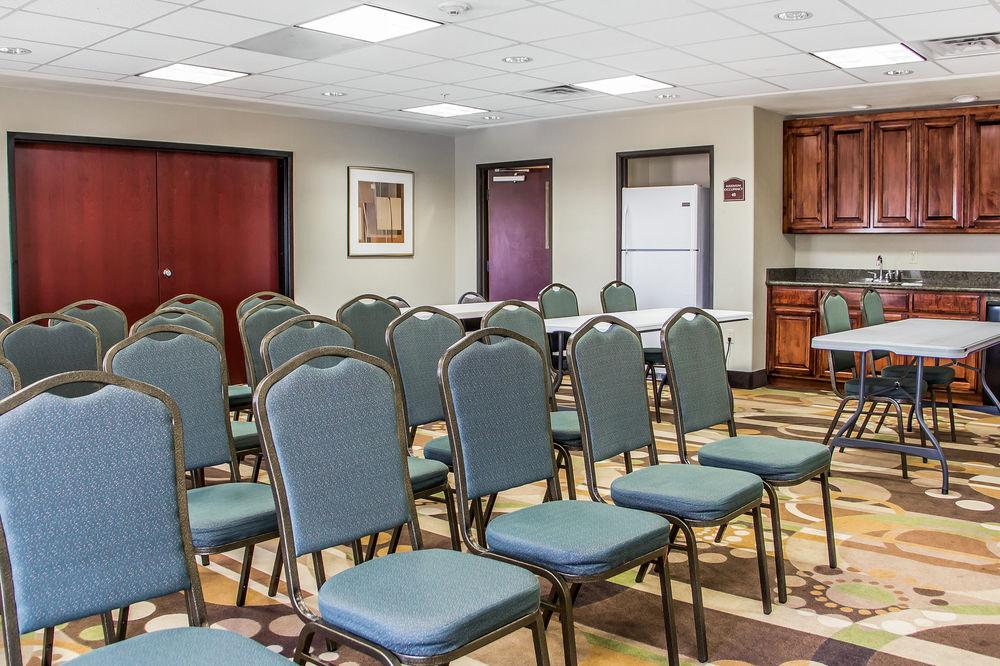 Comfort Inn & Suites Perry I-35