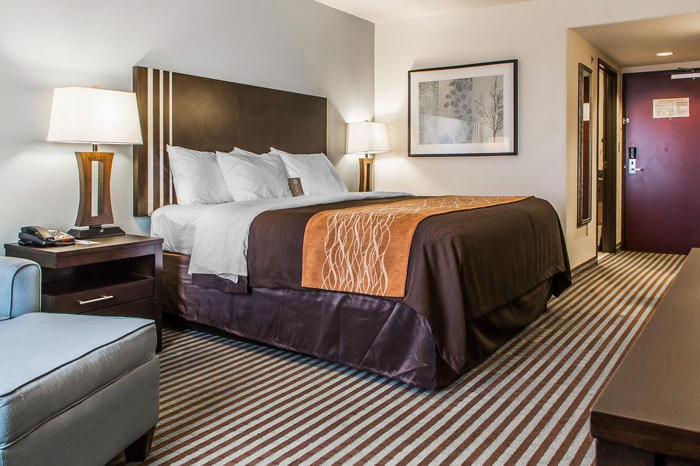 Comfort Inn & Suites Perry I-35