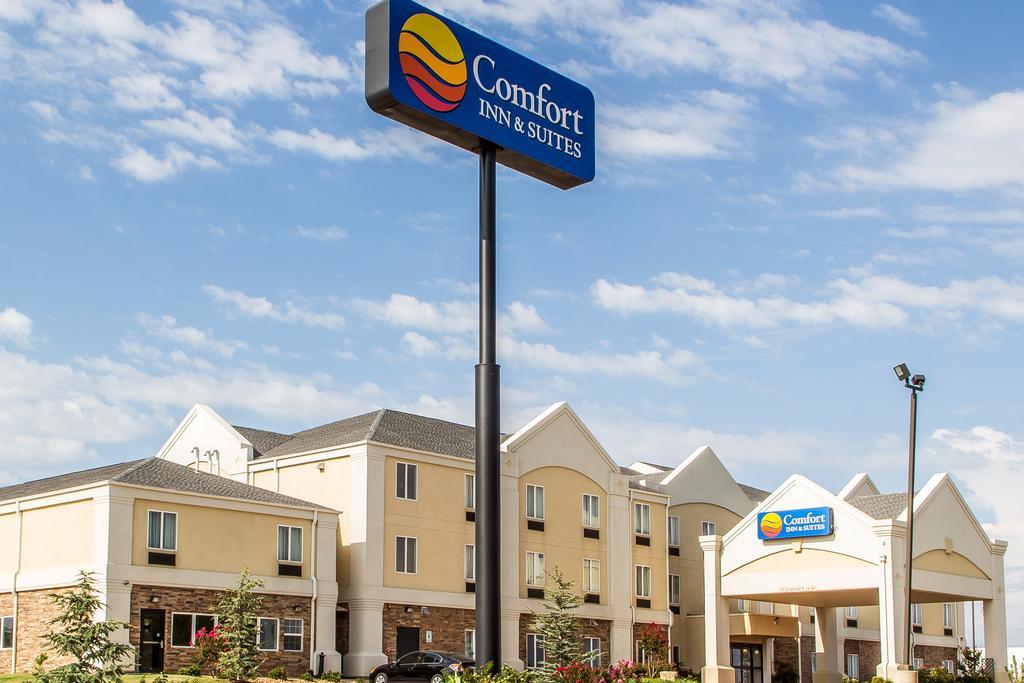 Comfort Inn & Suites Perry I-35
