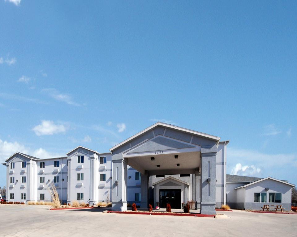 Comfort Inn & Suites Ponca City Near Marland Mansion