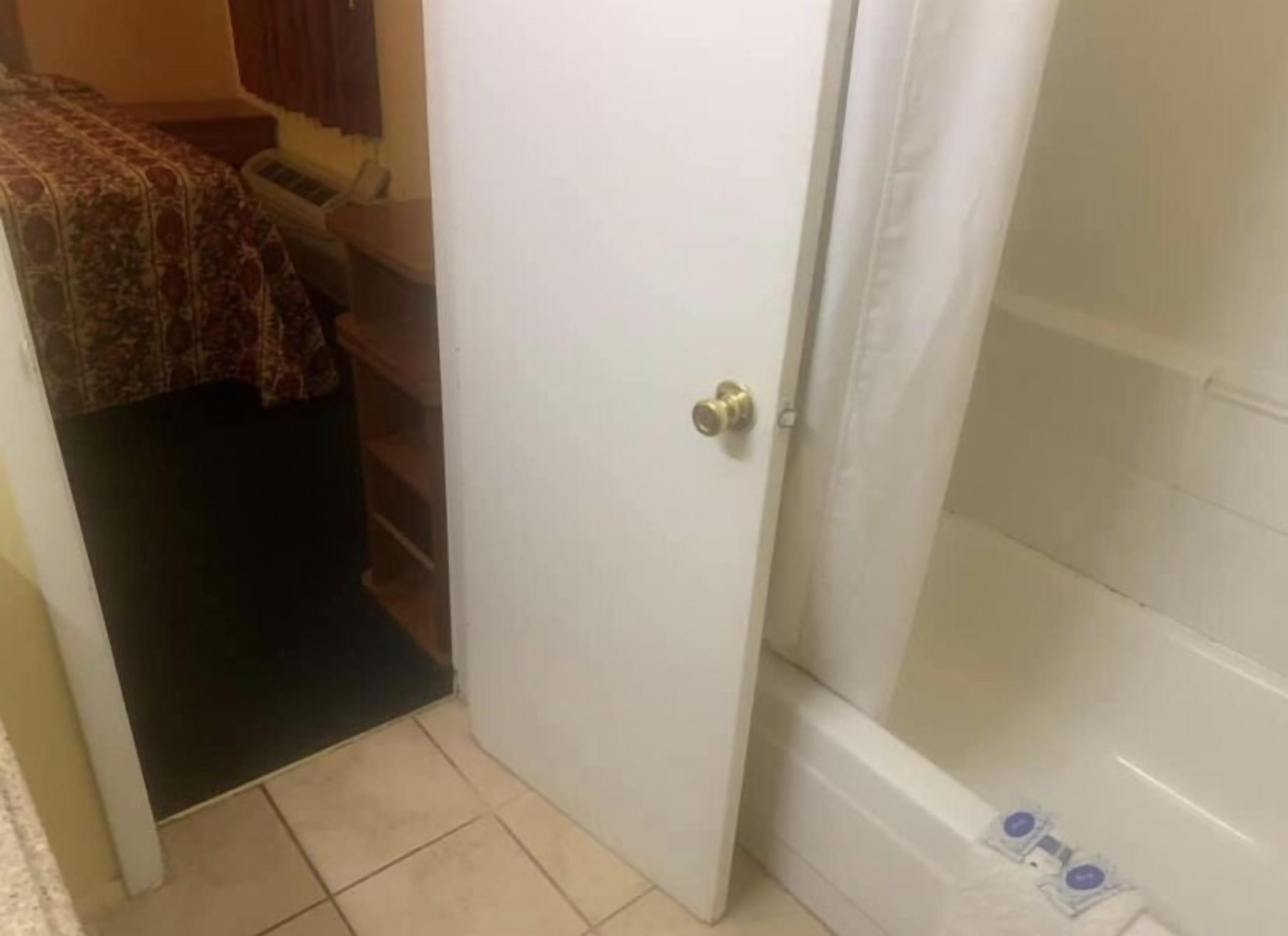 Economy Inn