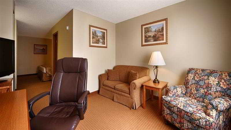 SureStay Plus Hotel by Best Western Poteau