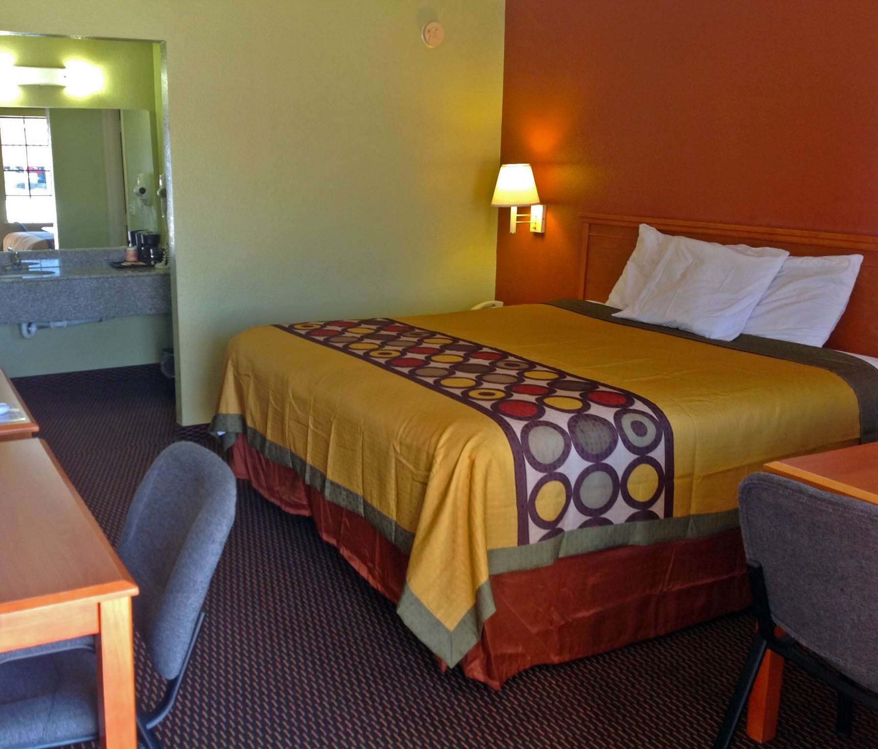 Americas Best Value Inn Pryor