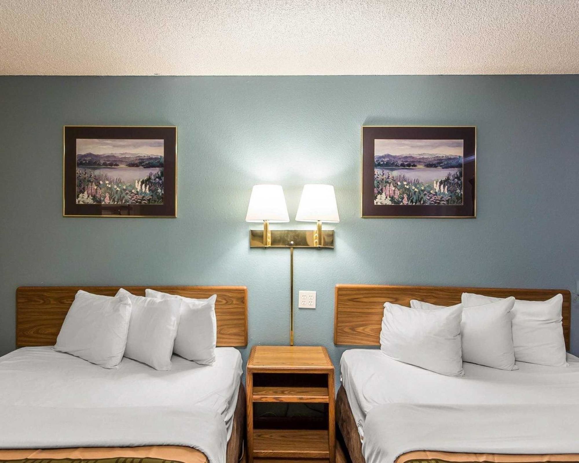 Econo Lodge