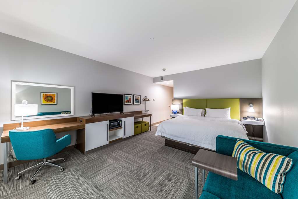 Hampton Inn & Suites Pryor