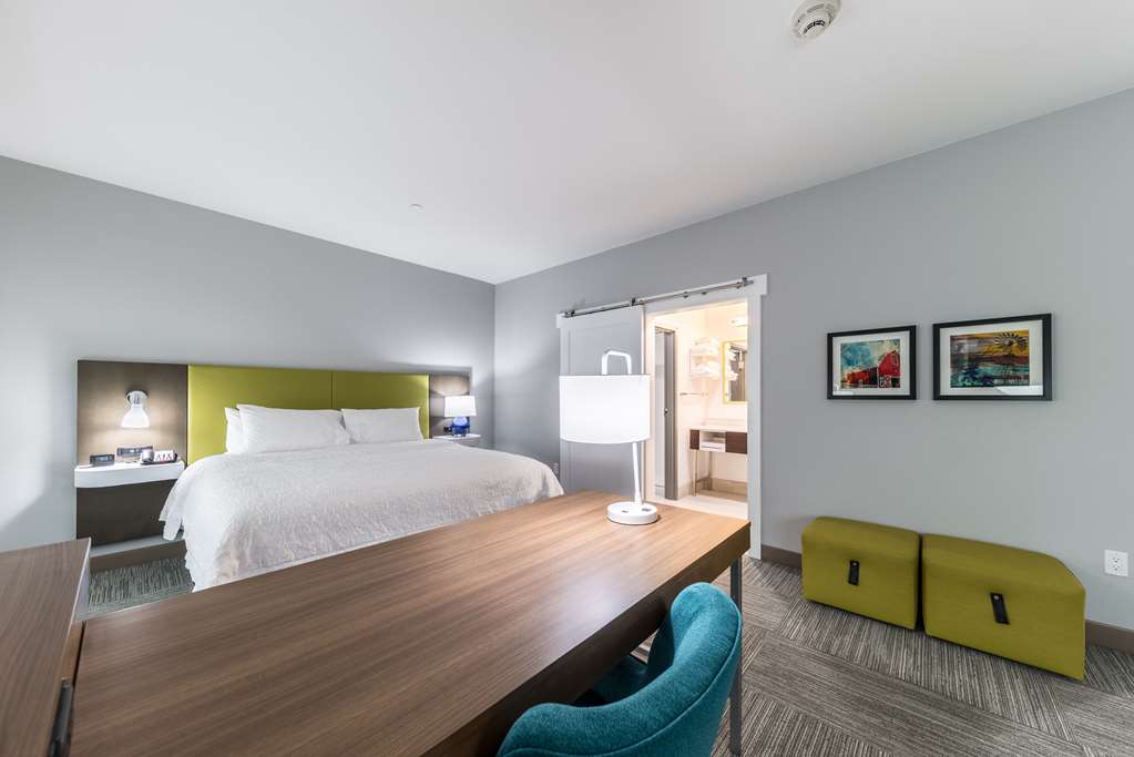Hampton Inn & Suites Pryor
