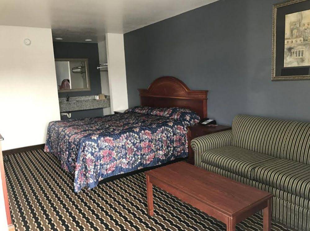 Sallisaw Inn