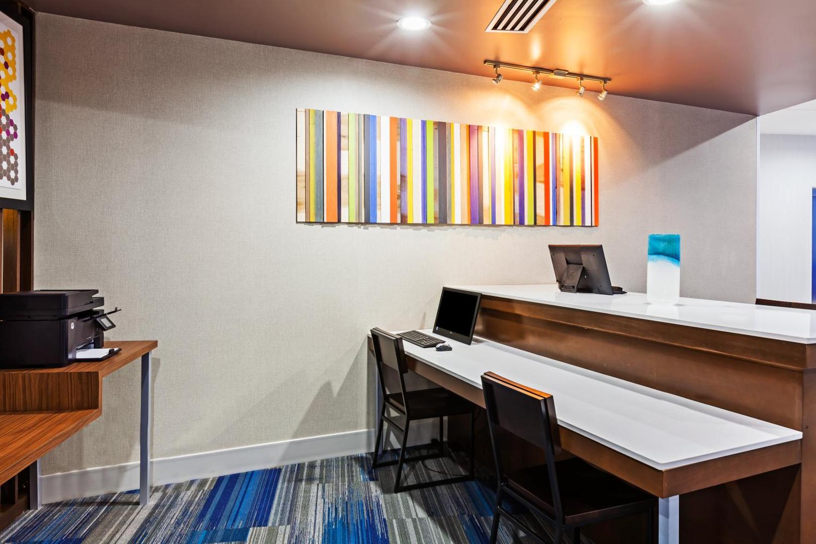 Holiday Inn Express & Suites Tulsa West - Sand Springs