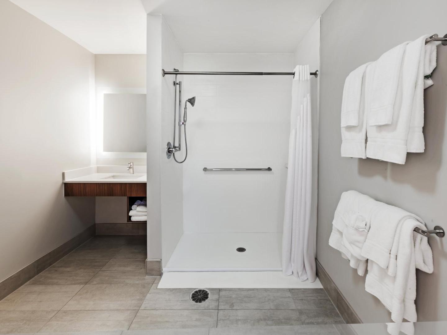 Holiday Inn Express & Suites Tulsa West - Sand Springs