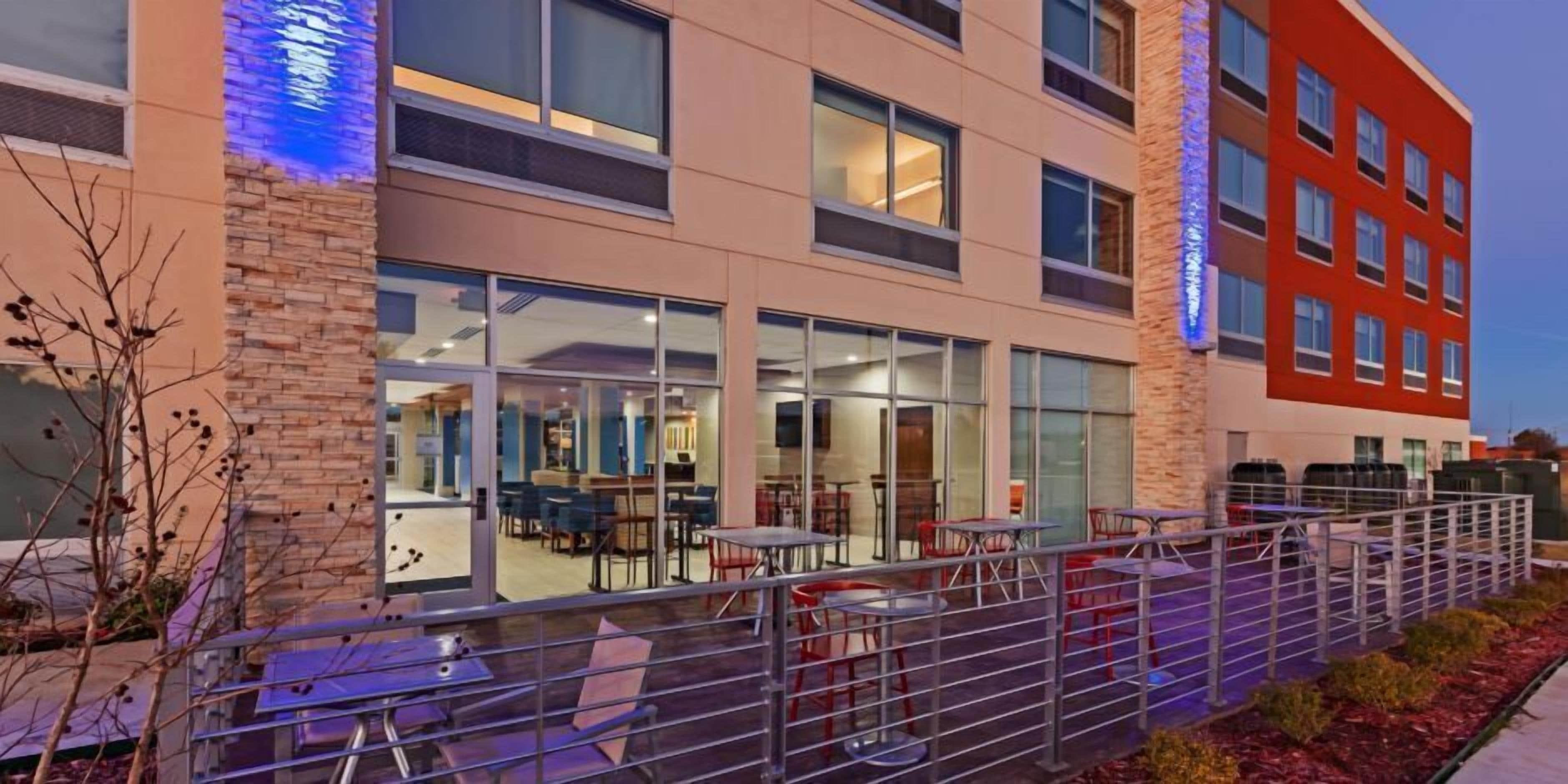 Holiday Inn Express & Suites Tulsa West - Sand Springs