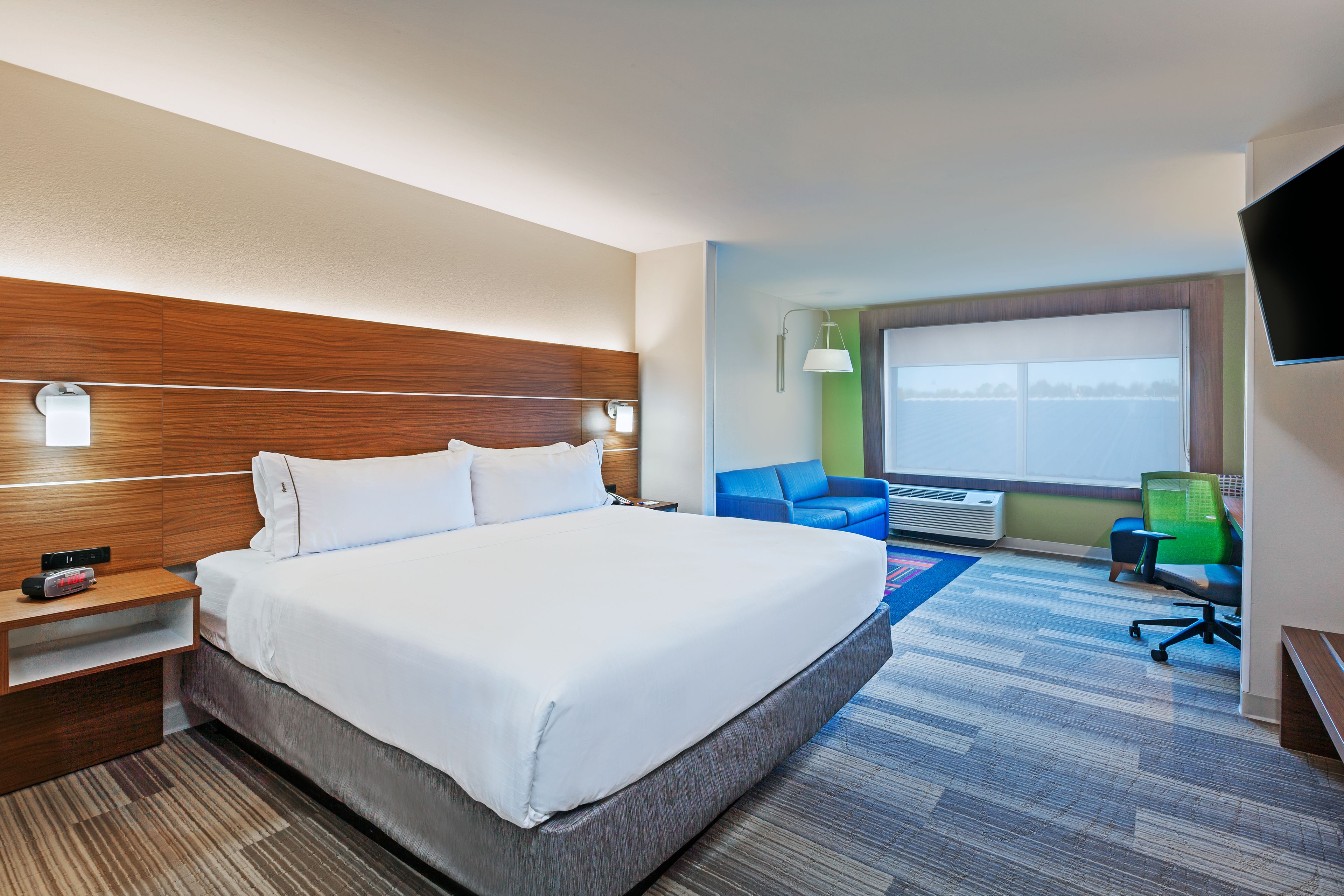 Holiday Inn Express & Suites Tulsa West - Sand Springs