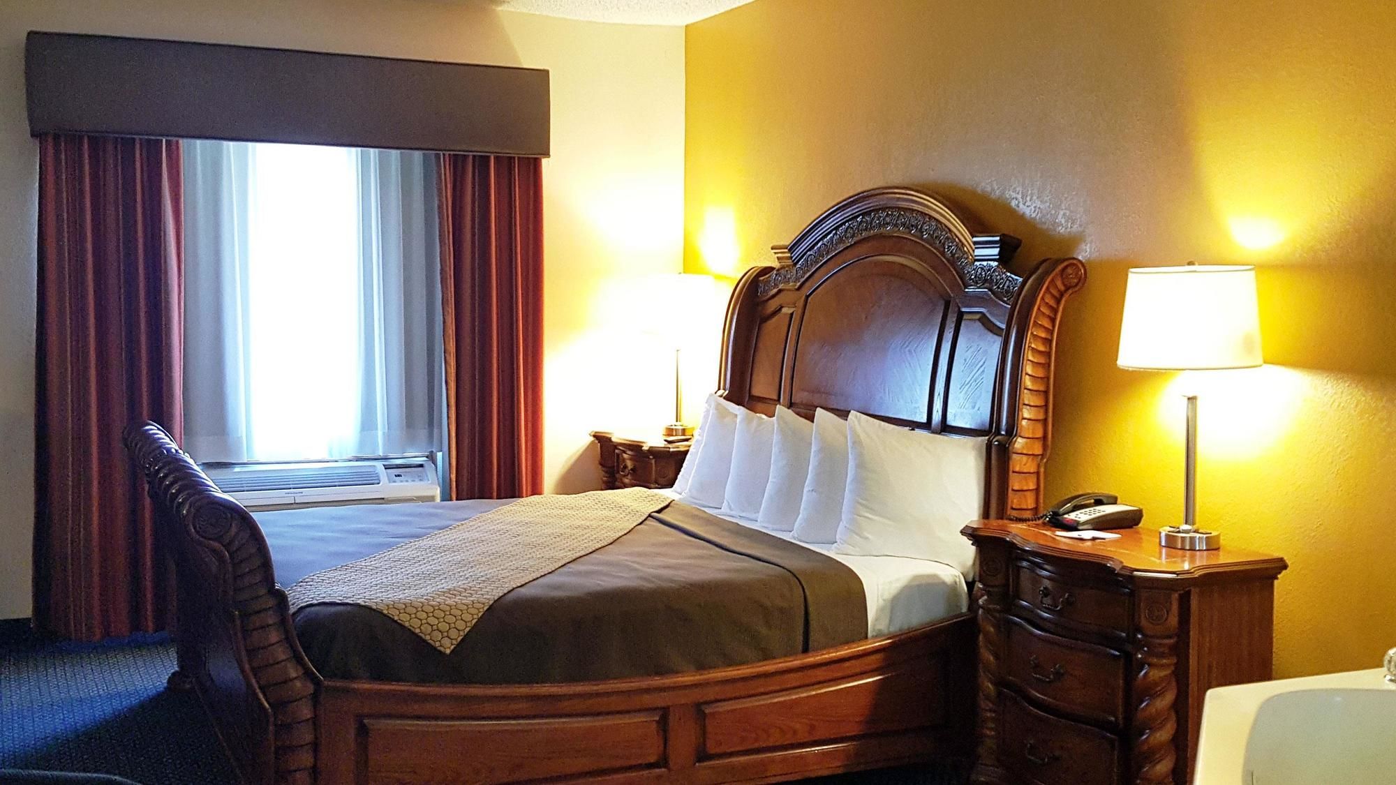Magnuson Hotel Sand Springs