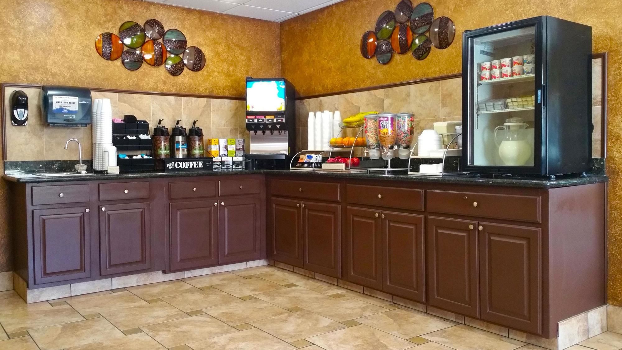 Magnuson Hotel Sand Springs