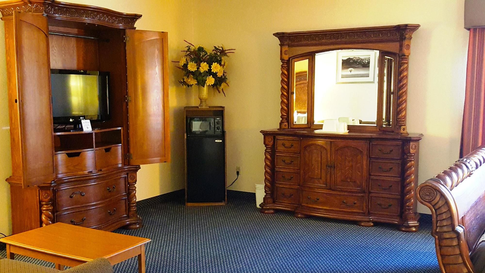 Magnuson Hotel Sand Springs