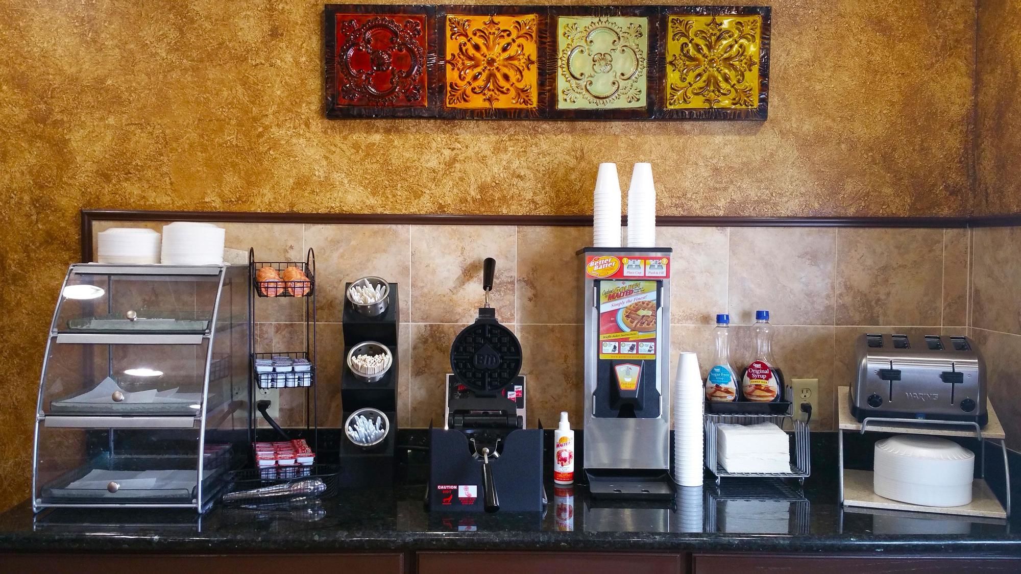 Magnuson Hotel Sand Springs