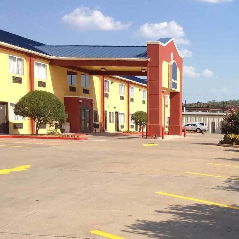 Magnuson Hotel Sand Springs