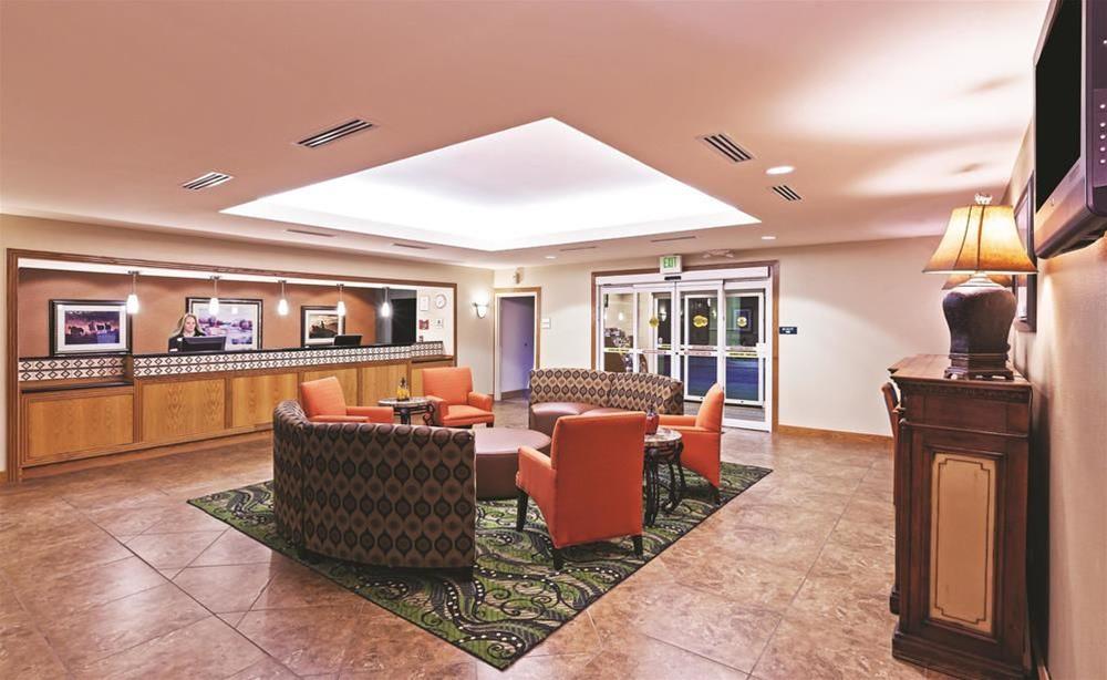 Comfort Inn & Suites Shawnee North near I-40