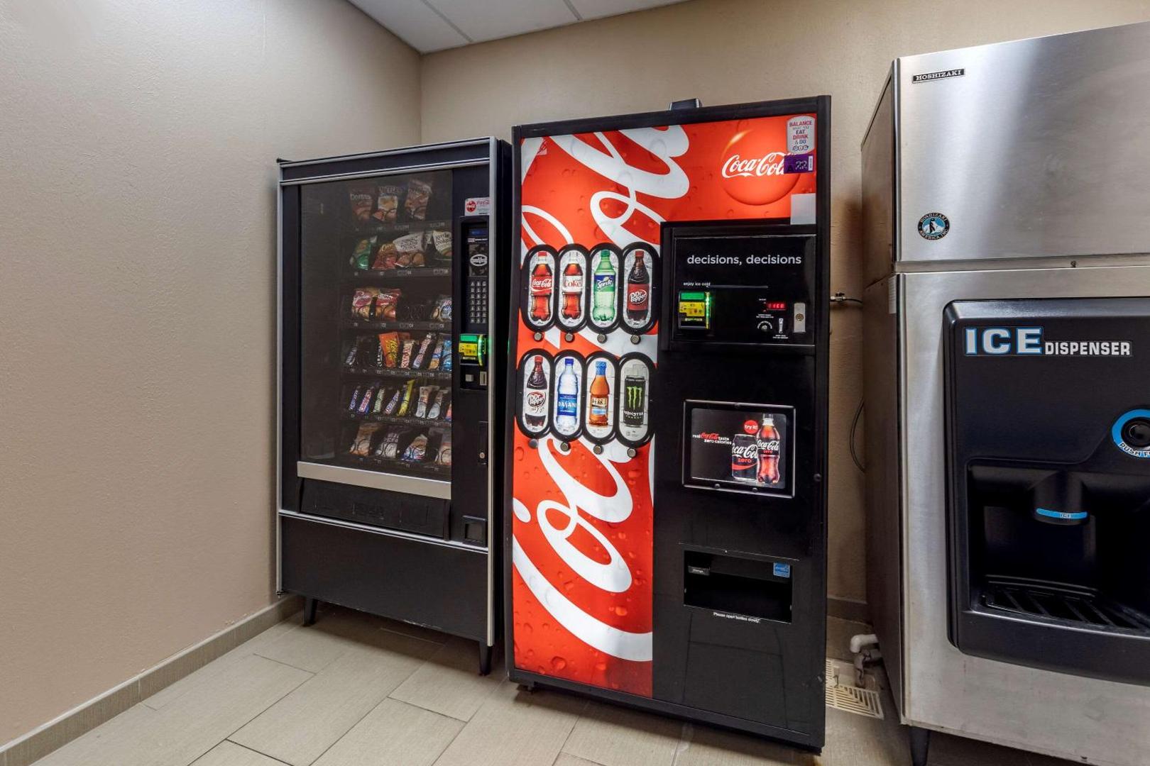 Spark by Hilton Shawnee