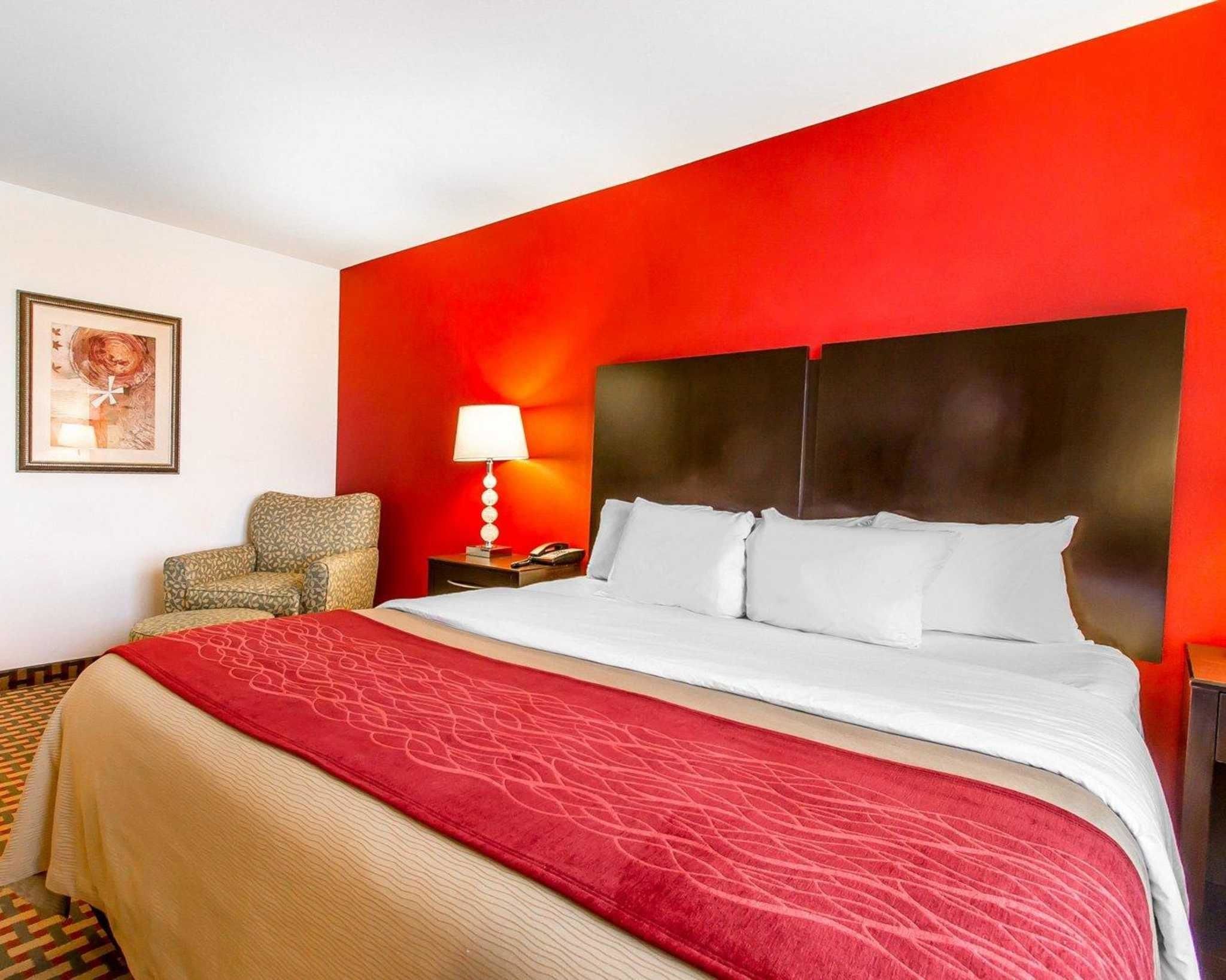 Spark by Hilton Shawnee