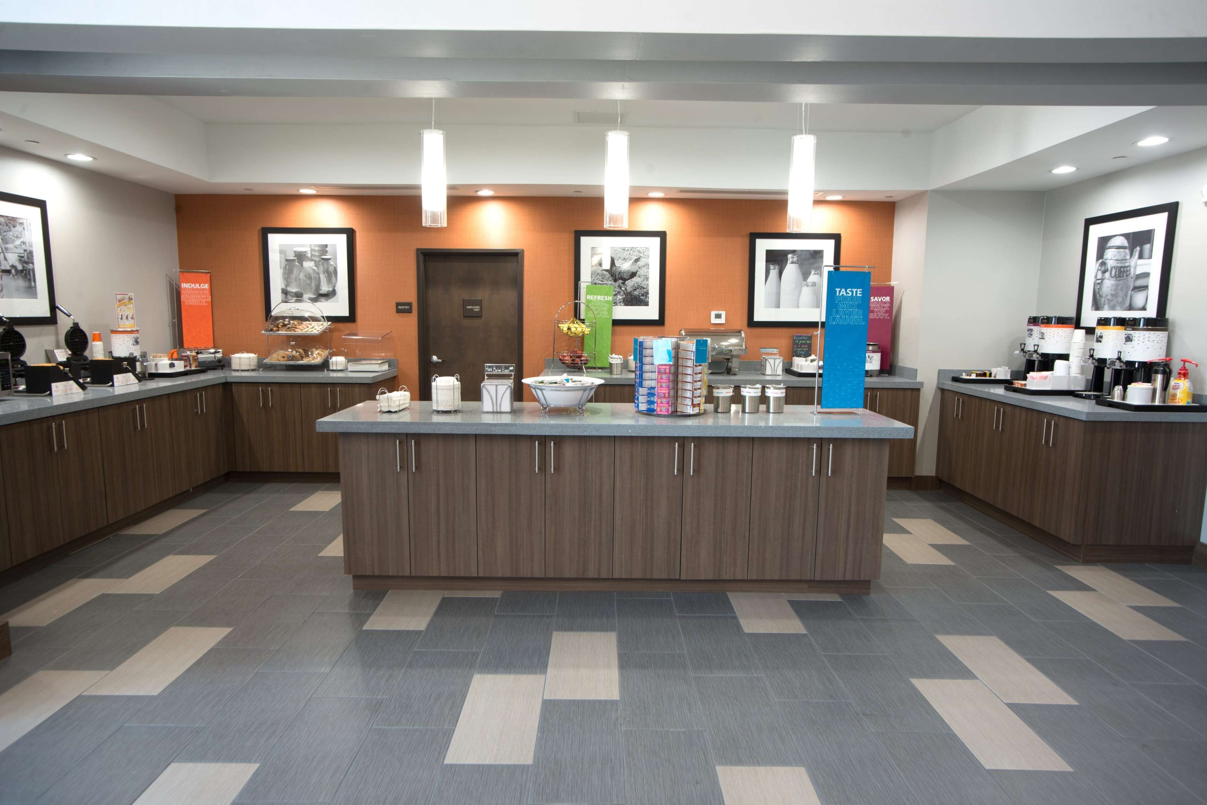 Hampton Inn & Suites Stillwater West