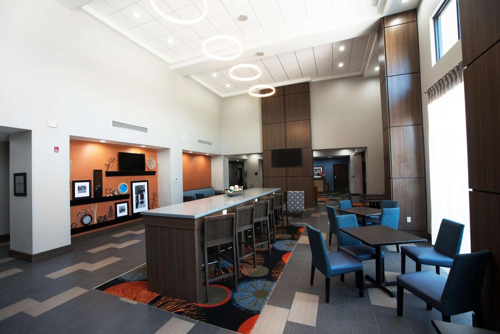Hampton Inn & Suites Stillwater West