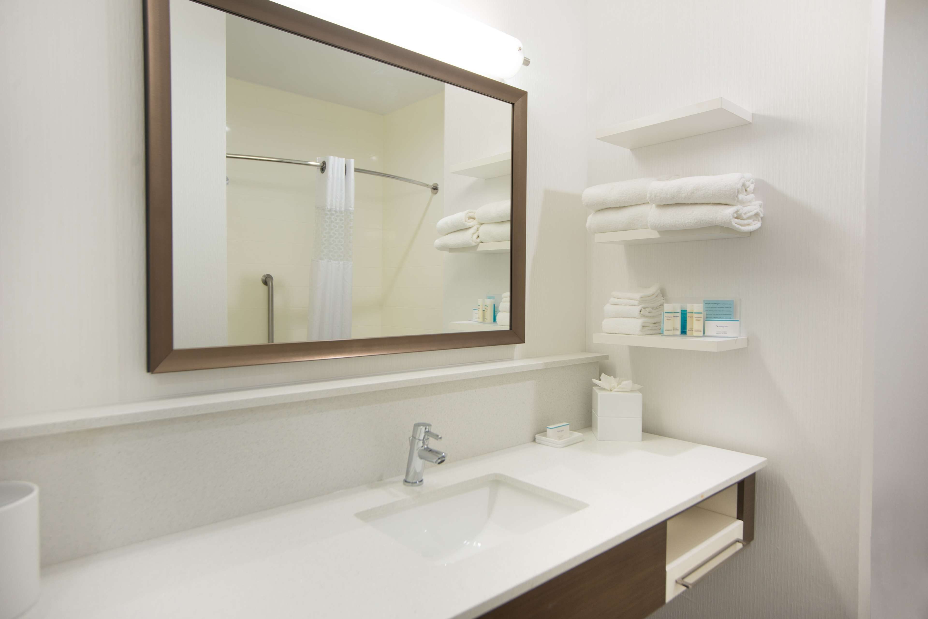 Hampton Inn & Suites Stillwater West