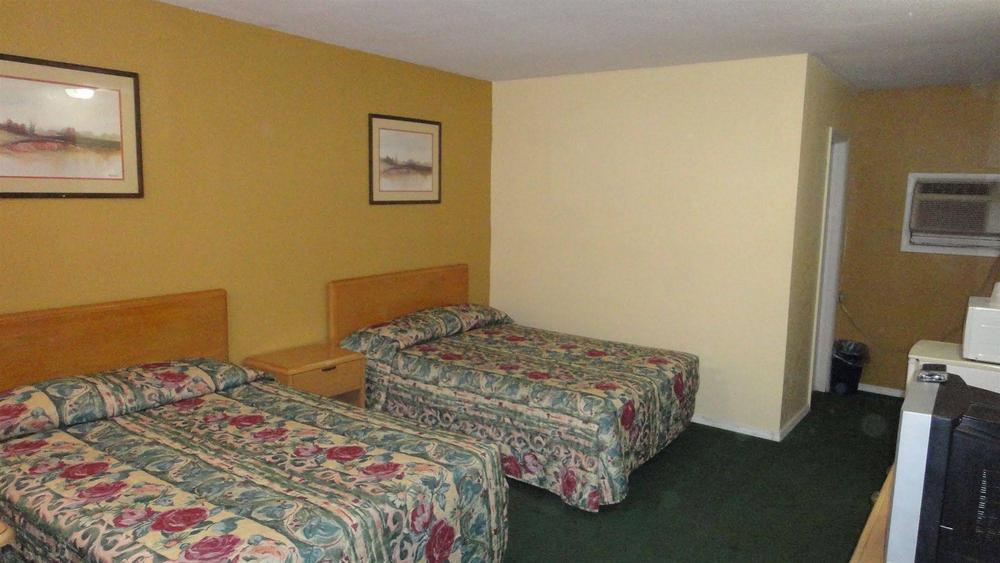 Holiday Motel