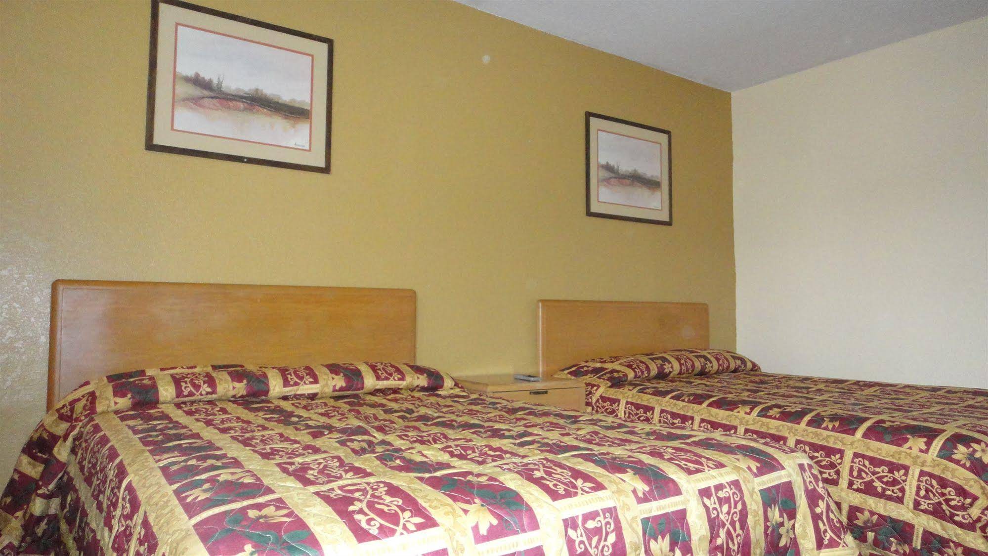 Holiday Motel