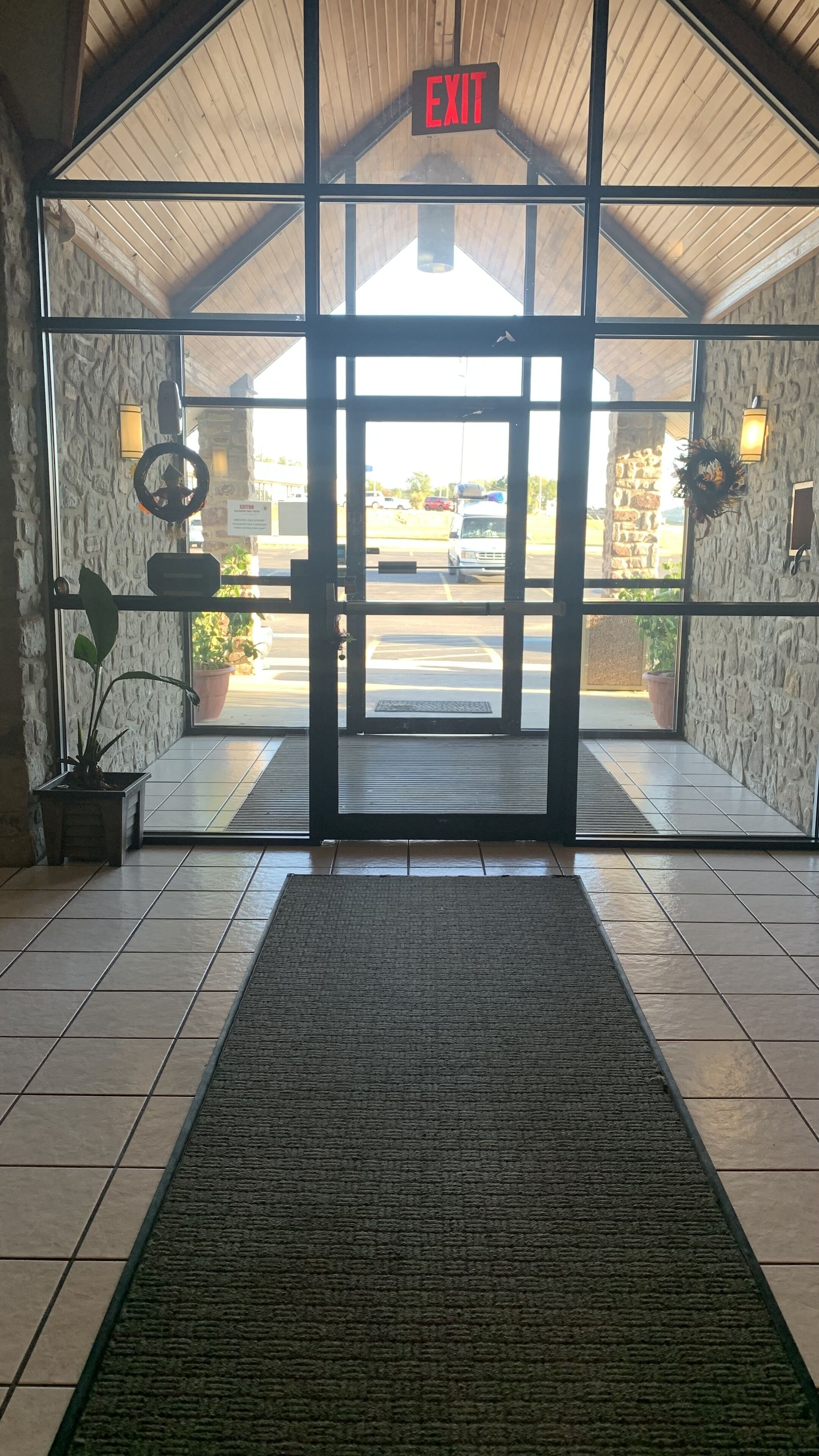 Regency Inn & Suites