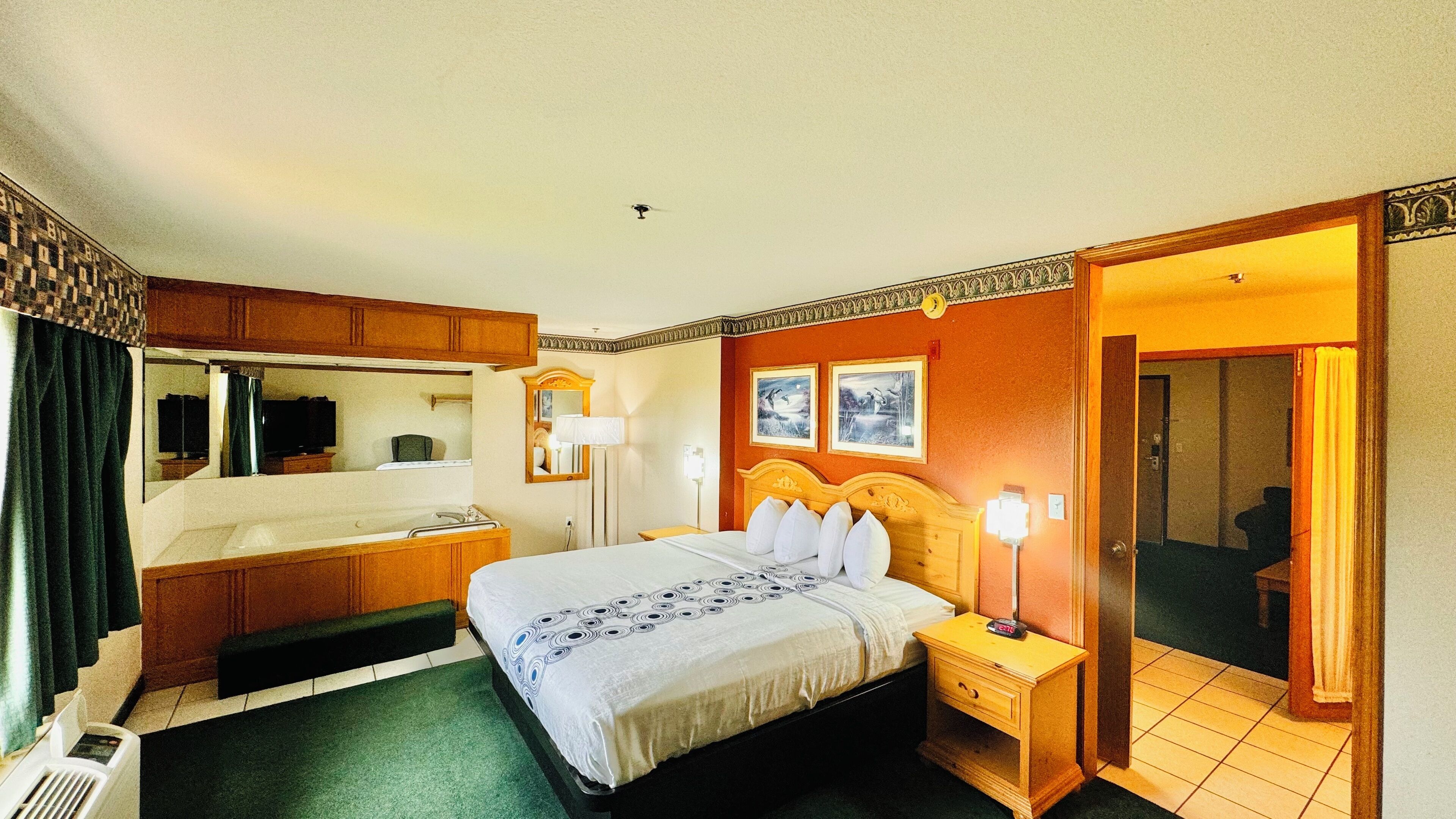 Regency Inn & Suites