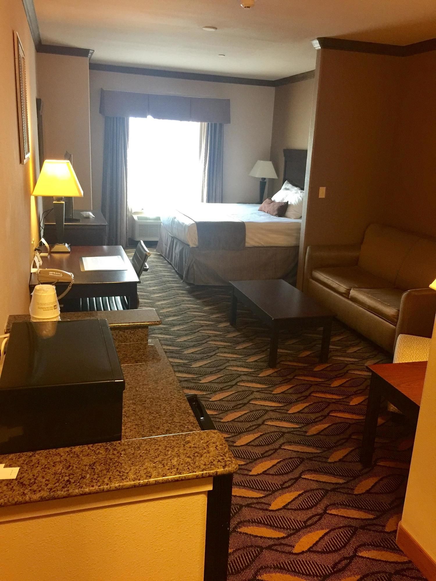 Best Western Red River Inn & Suites