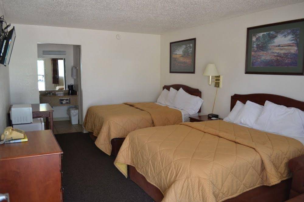 Budget Inn & Suites