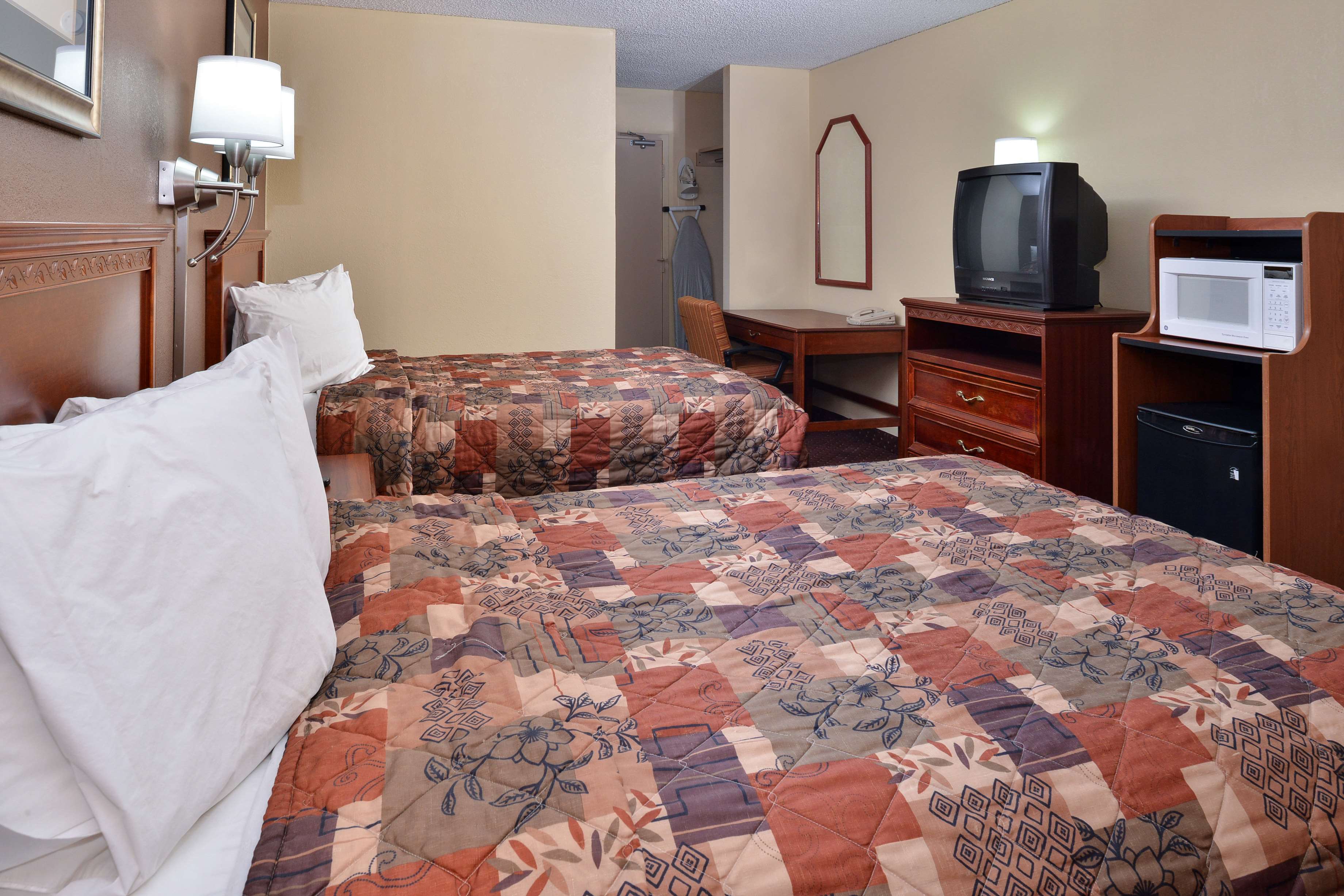 Americas Best Value Inn - Tulsa West (i-44)