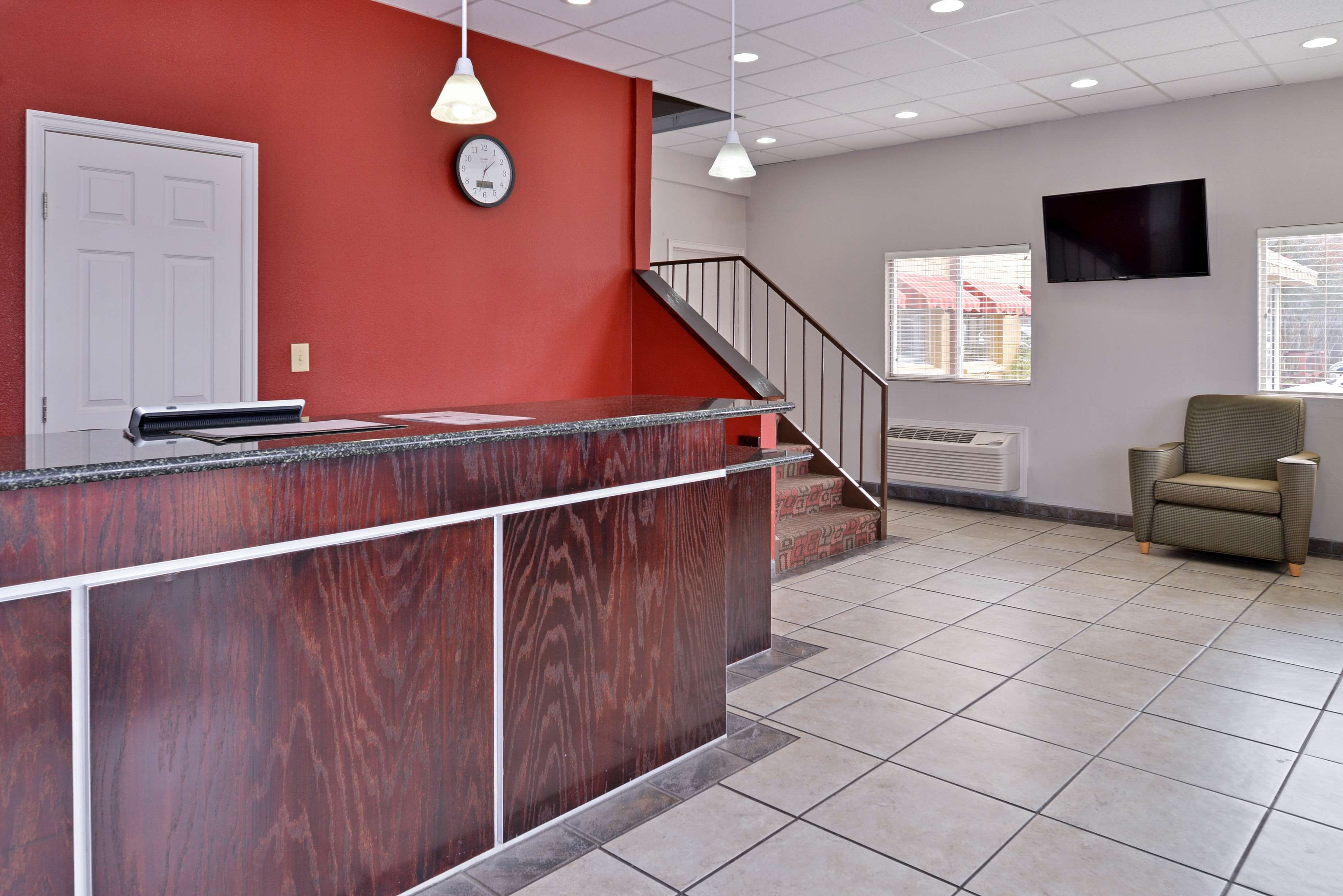 Americas Best Value Inn - Tulsa West (i-44)