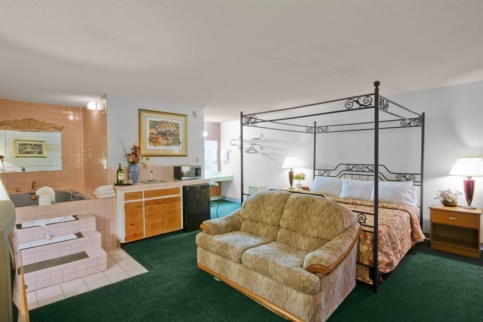 OYO Hotel Tulsa International Airport